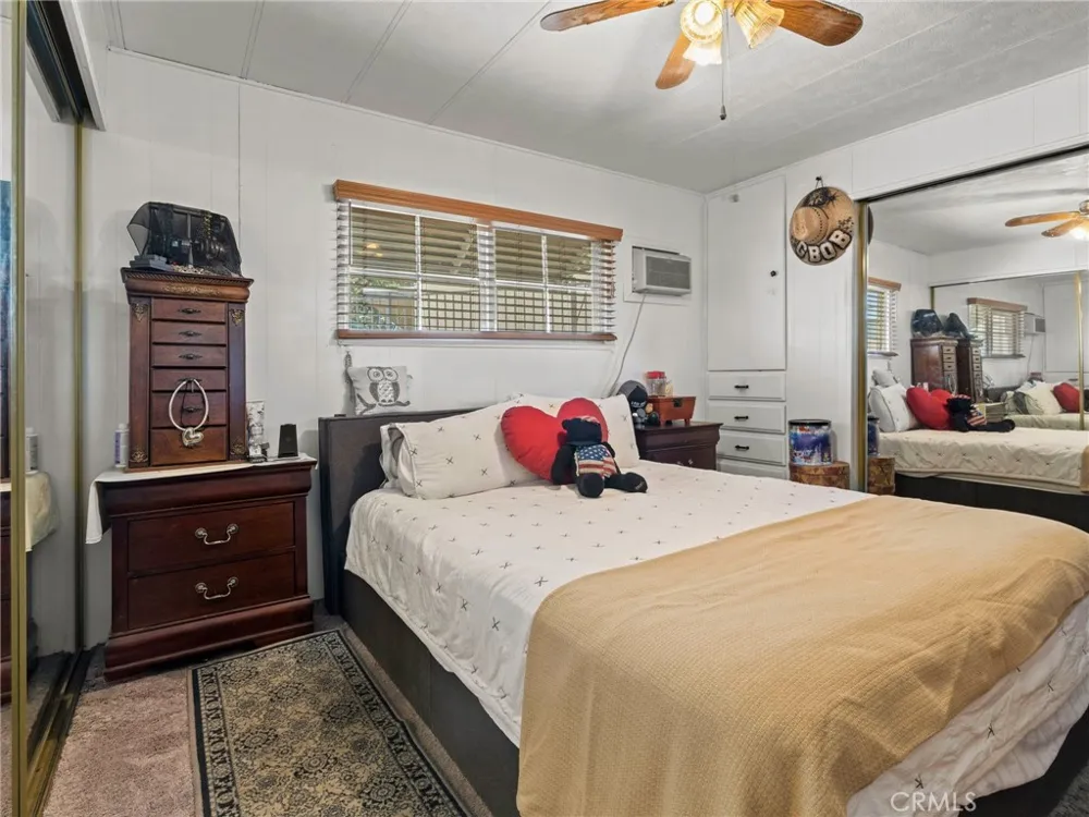 7000 E GAGE AVENUE #20 Bell Gardens, CA 90201