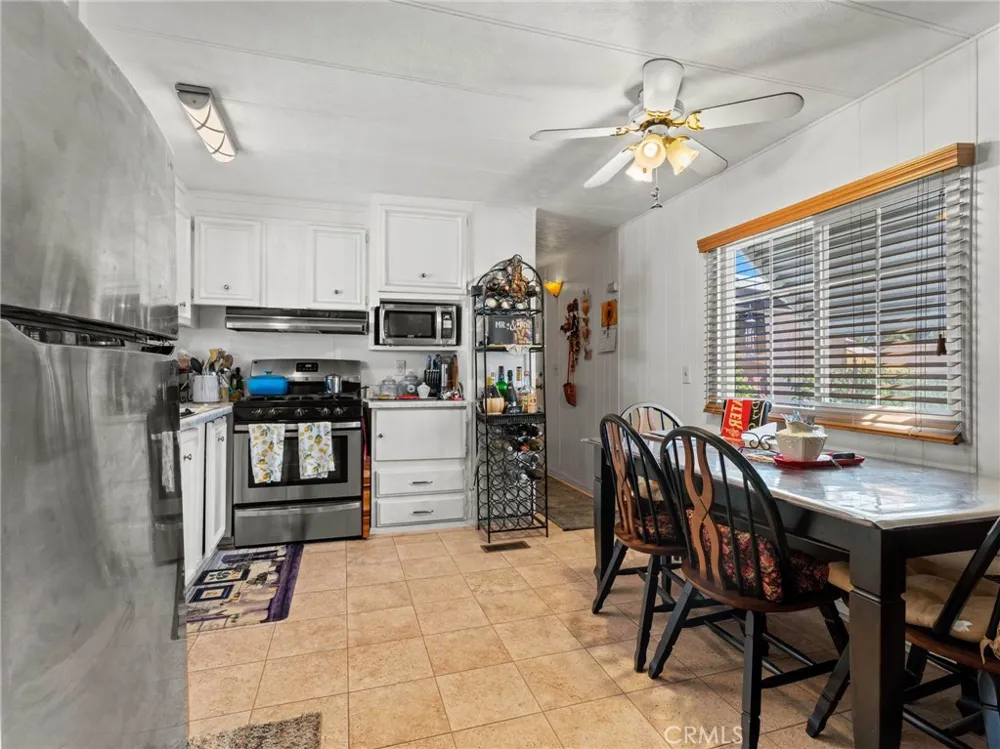 7000 E GAGE AVENUE #20 Bell Gardens, CA 90201