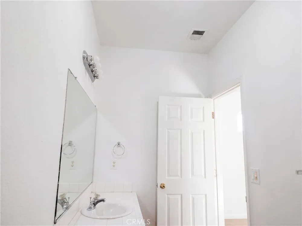 5333 W Norwich Fresno, CA 93722