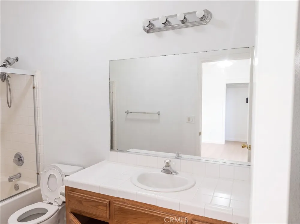 5333 W Norwich Fresno, CA 93722