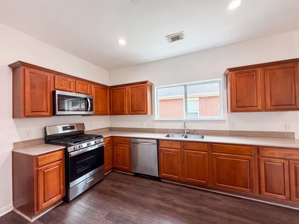 1942 Bevington Oaks Circle Katy, TX 77450