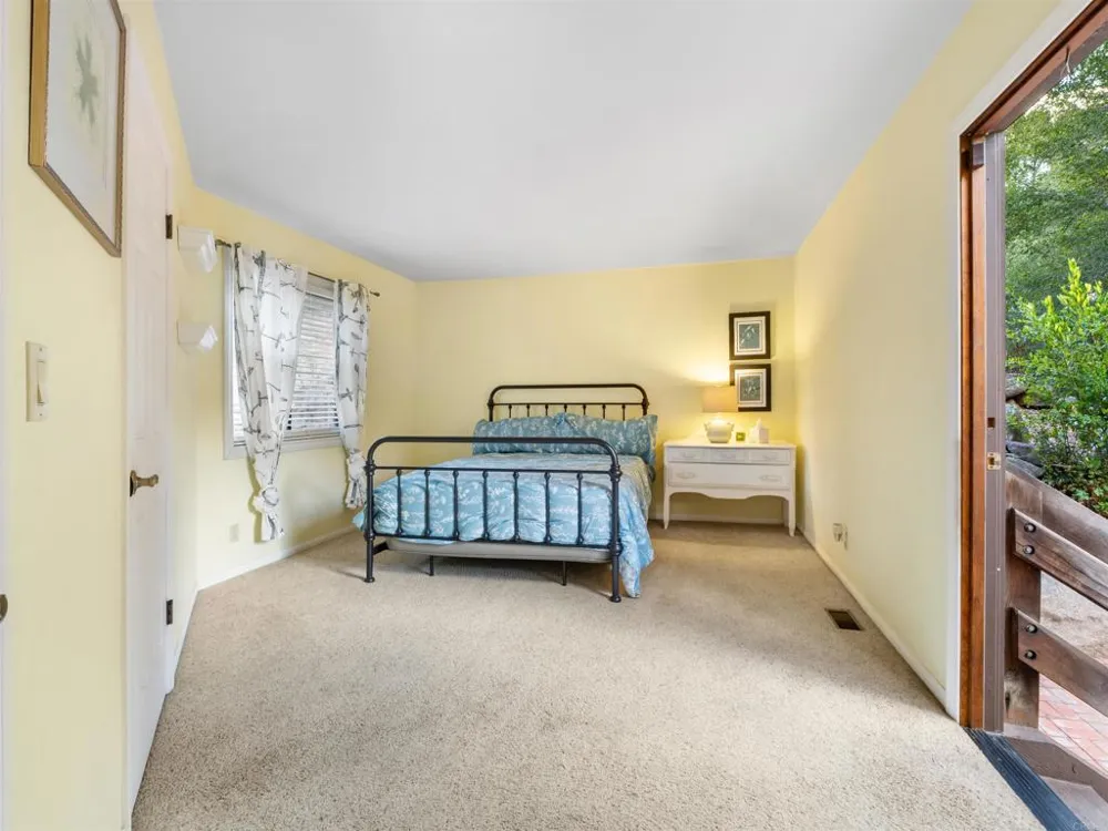 28338 Meadow Glen Way W Escondido, CA 92026