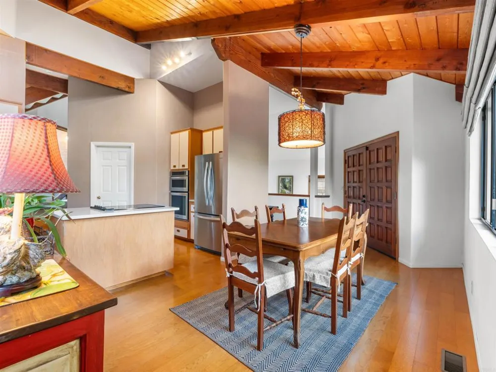 28338 Meadow Glen Way W Escondido, CA 92026