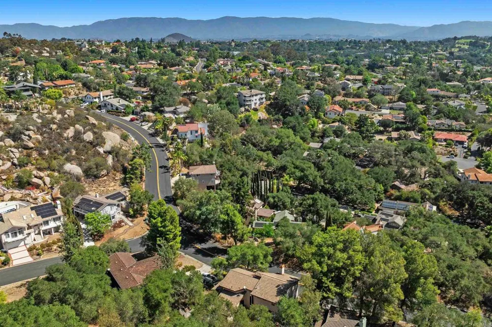 28338 Meadow Glen Way W Escondido, CA 92026