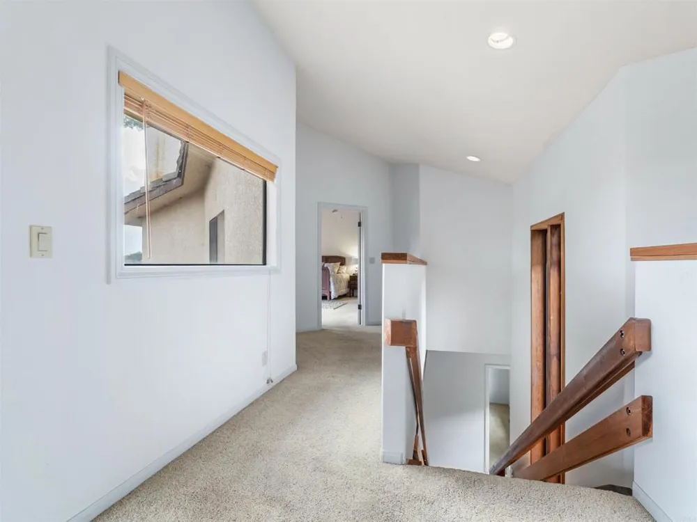 28338 Meadow Glen Way W Escondido, CA 92026