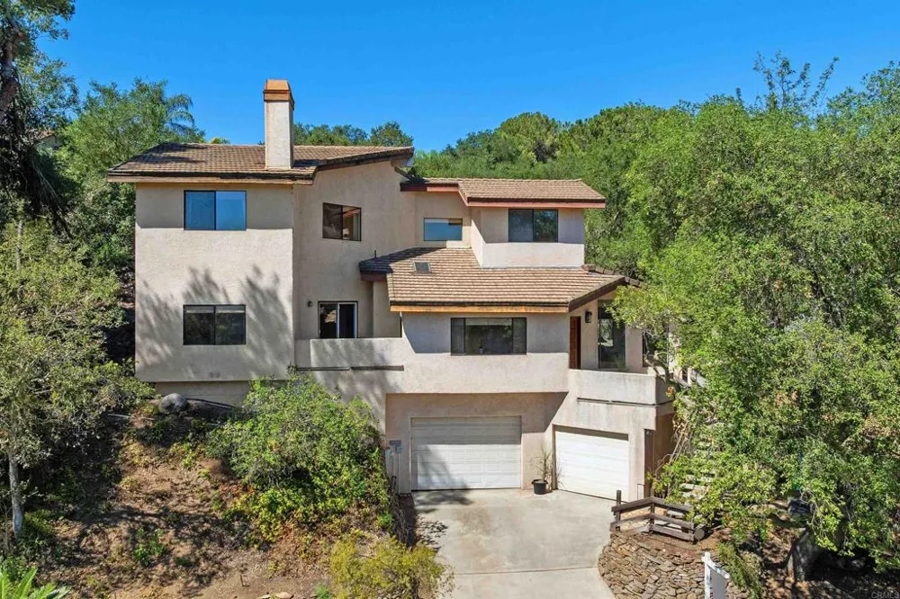 28338 Meadow Glen Way W Escondido, CA 92026