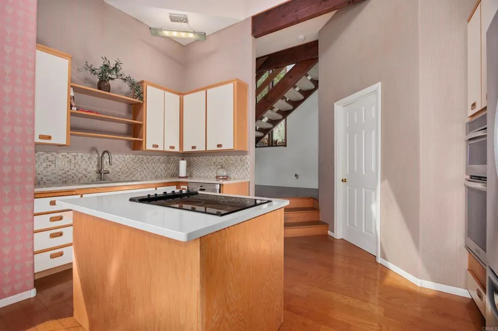 28338 Meadow Glen Way W Escondido, CA 92026