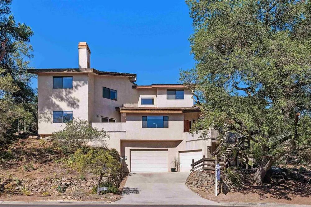 28338 Meadow Glen Way W Escondido, CA 92026