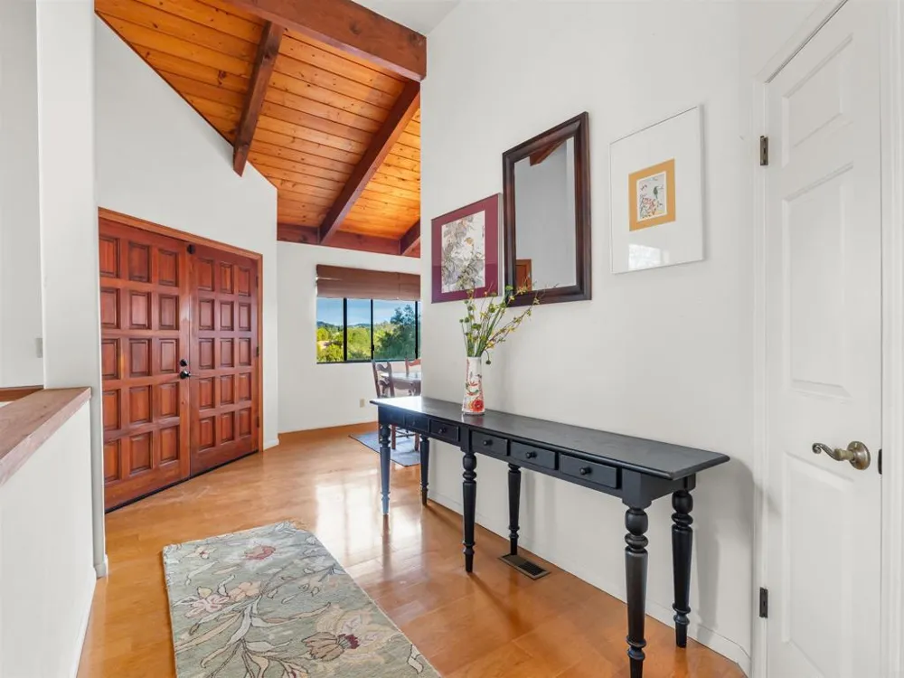 28338 Meadow Glen Way W Escondido, CA 92026