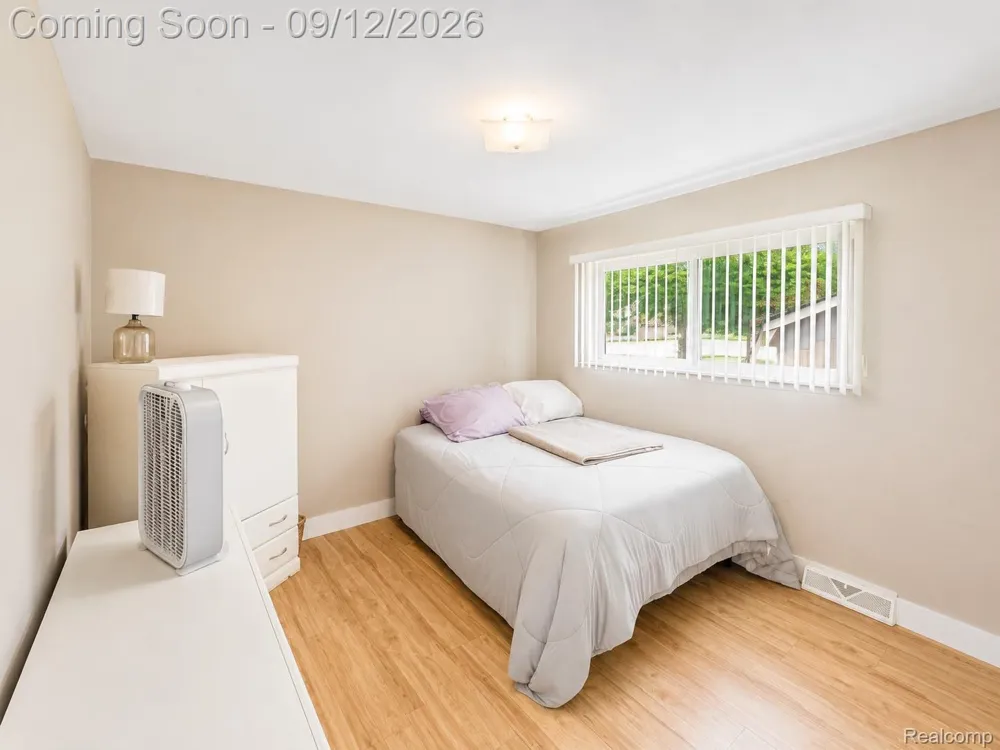 34398 Greentrees Road Sterling Heights City, MI 48312