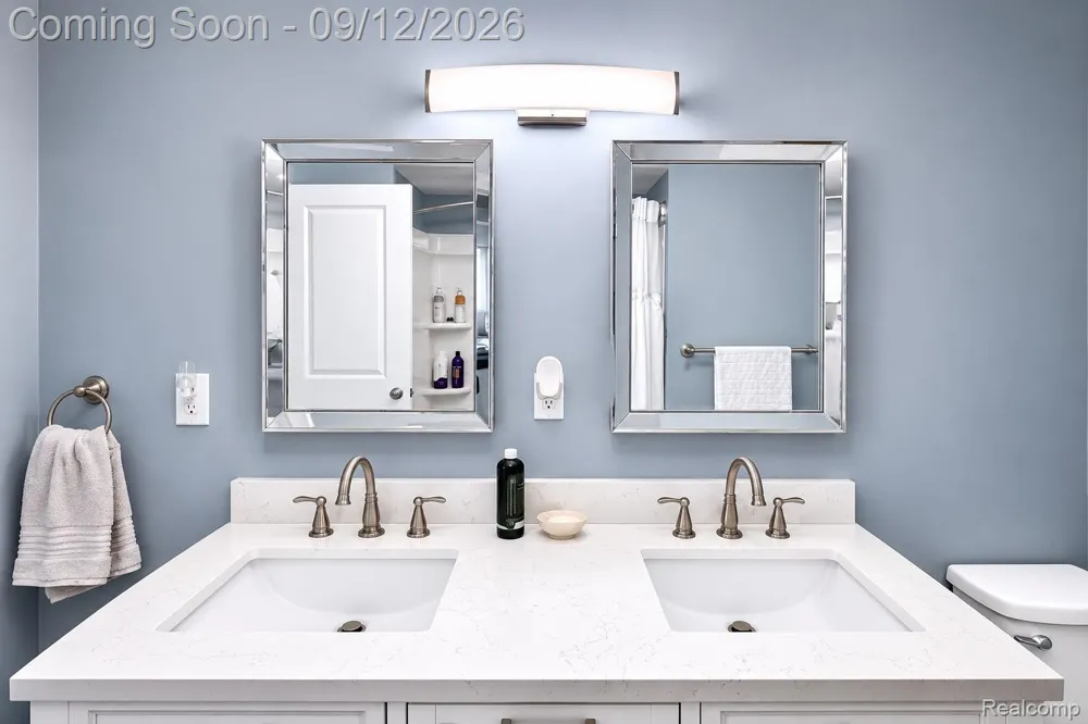 34398 Greentrees Road Sterling Heights City, MI 48312