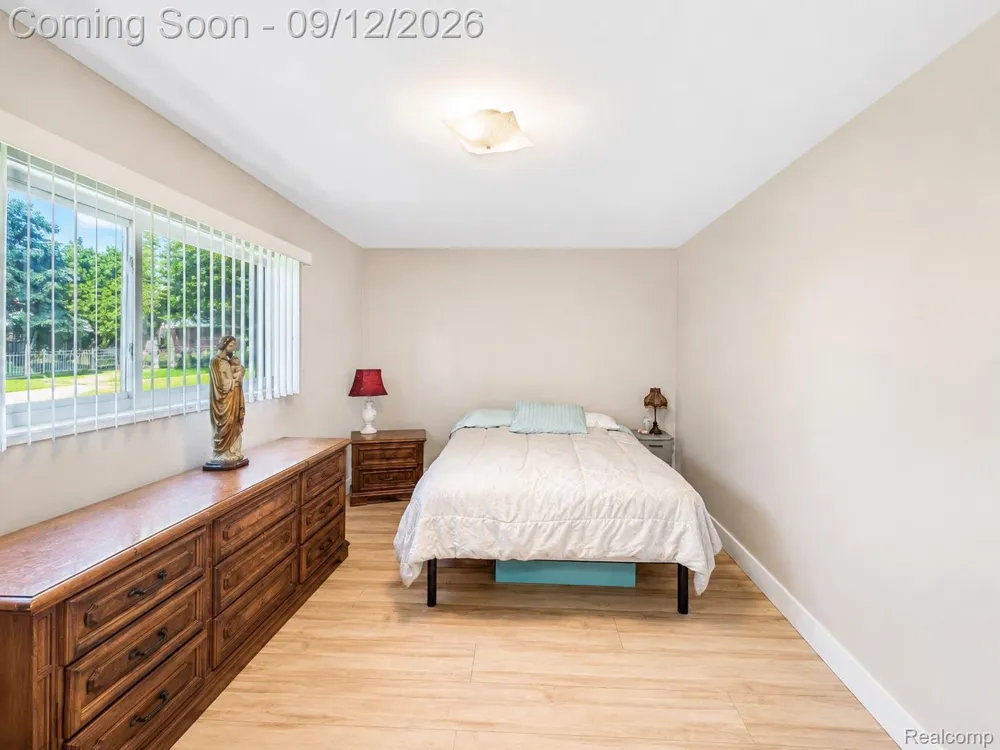34398 Greentrees Road Sterling Heights City, MI 48312