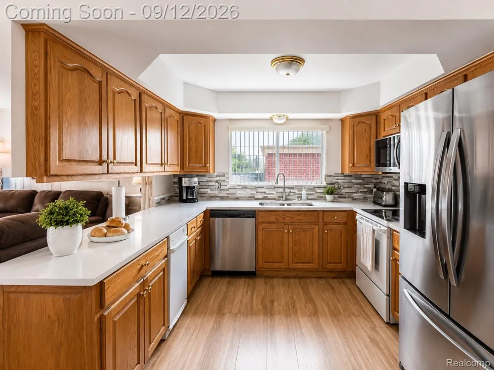 34398 Greentrees Road Sterling Heights City, MI 48312