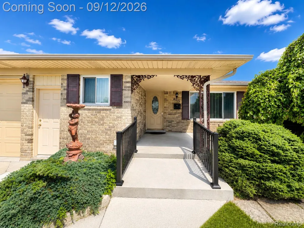 34398 Greentrees Road Sterling Heights City, MI 48312