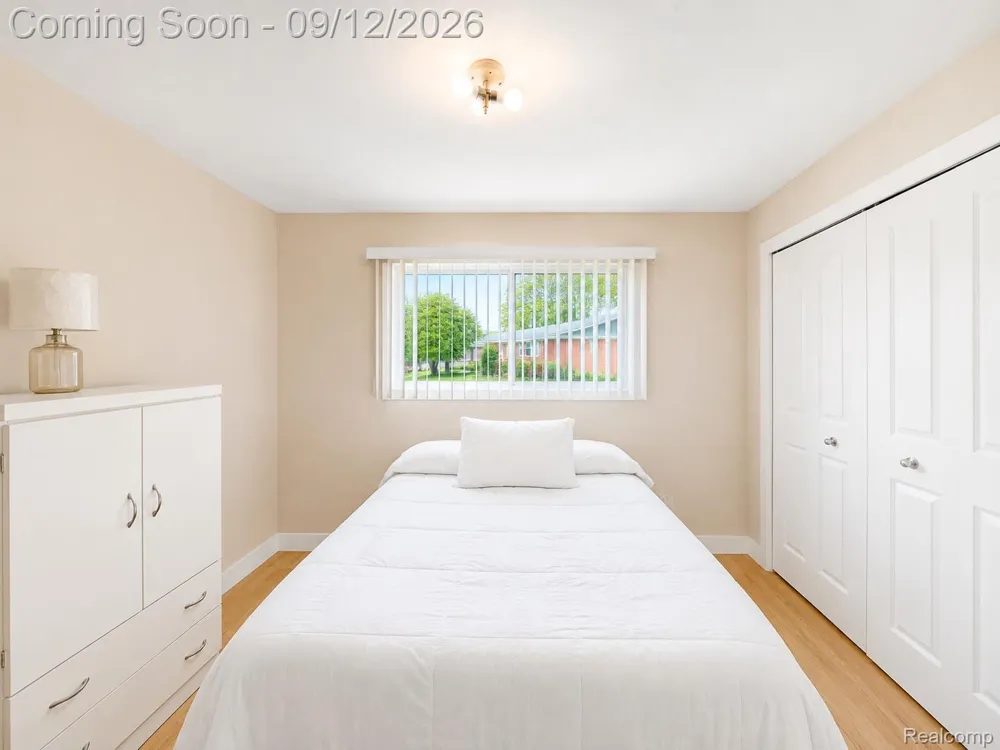 34398 Greentrees Road Sterling Heights City, MI 48312
