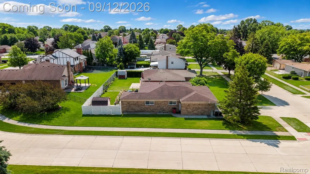 34398 Greentrees Road Sterling Heights City, MI 48312