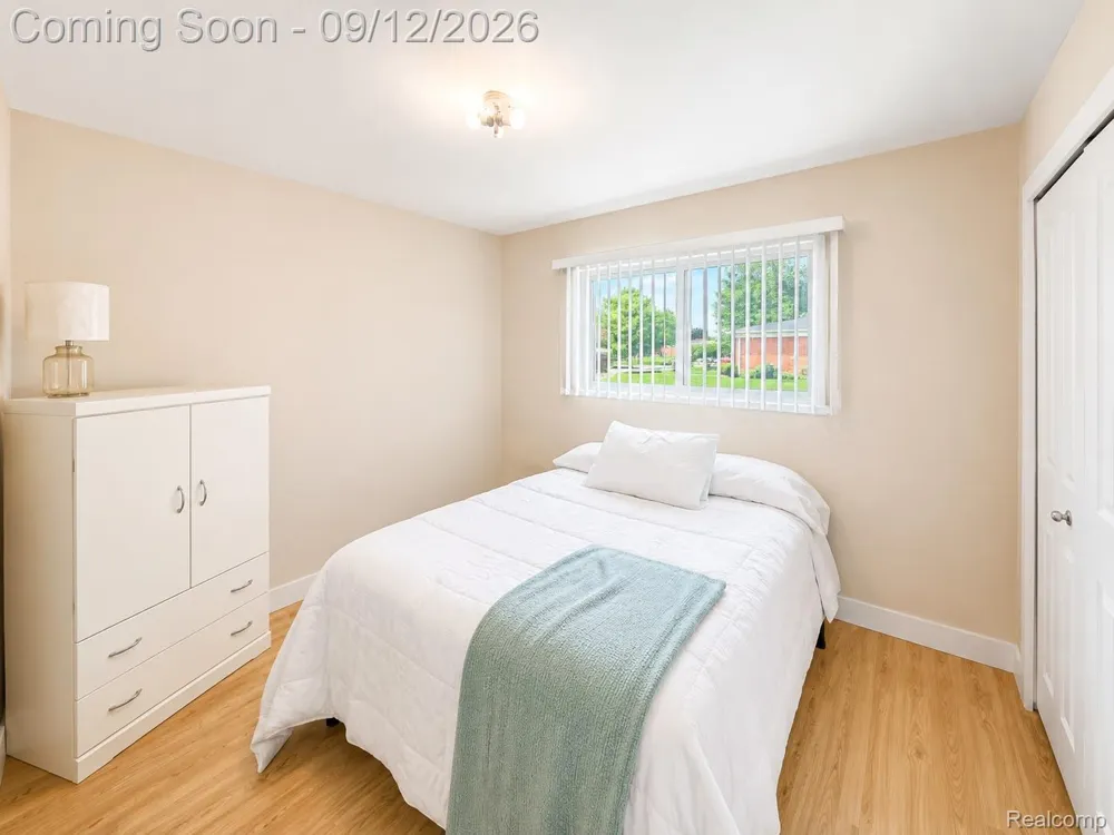 34398 Greentrees Road Sterling Heights City, MI 48312
