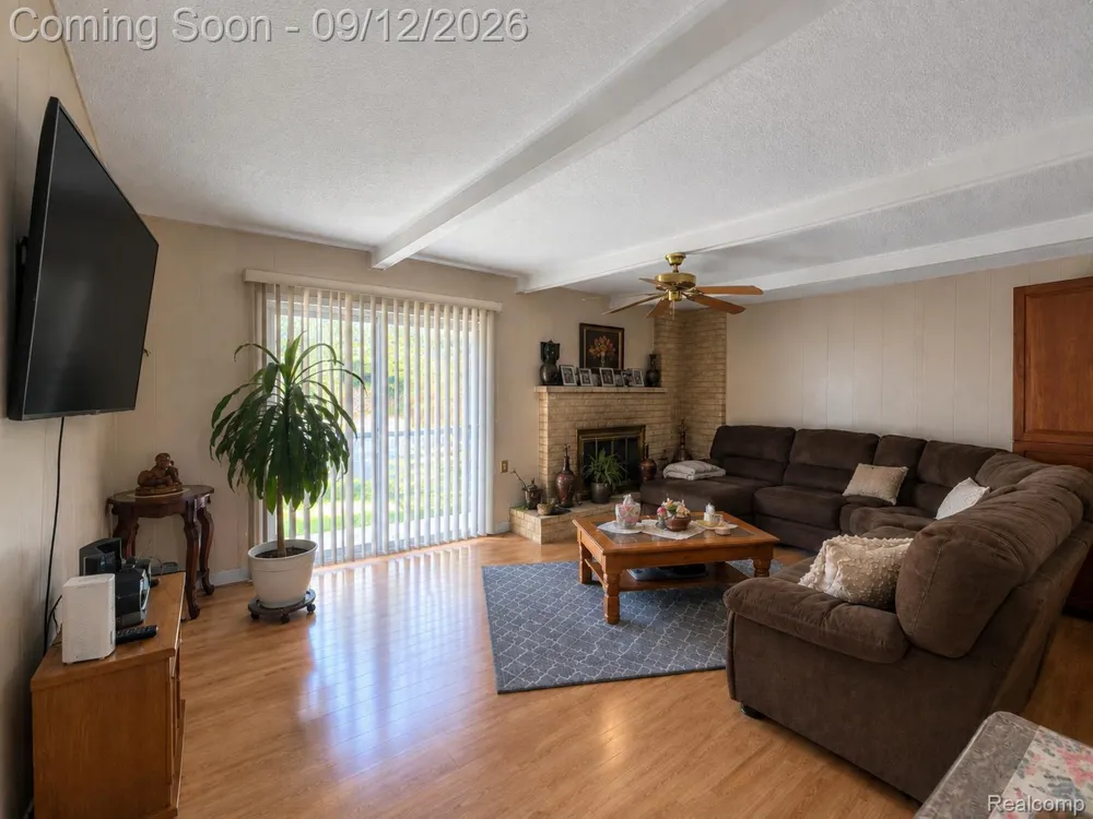 34398 Greentrees Road Sterling Heights City, MI 48312
