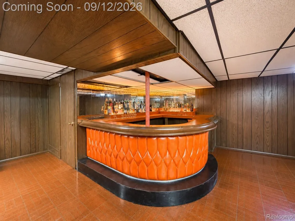 34398 Greentrees Road Sterling Heights City, MI 48312