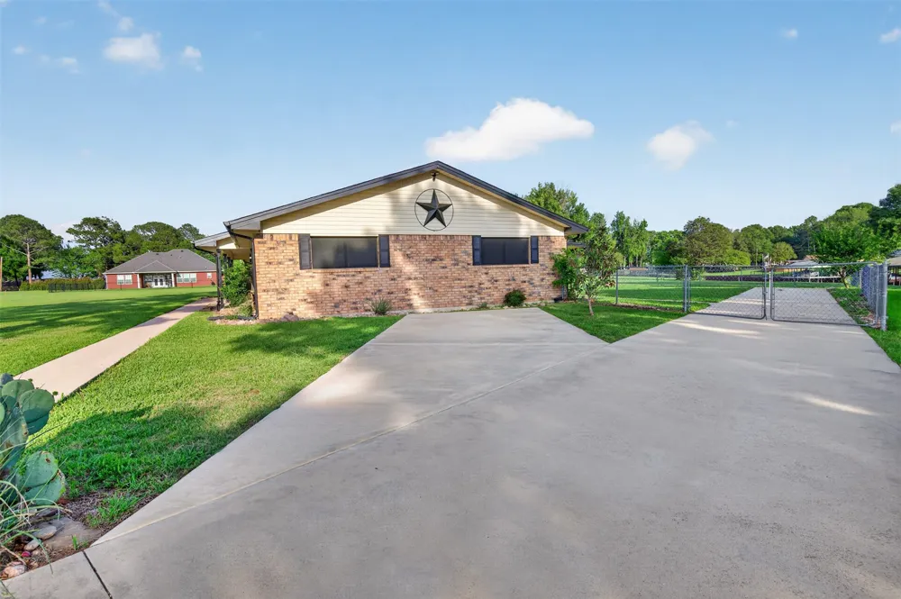 106 Snyder Ranch Road Trinidad, TX 75163