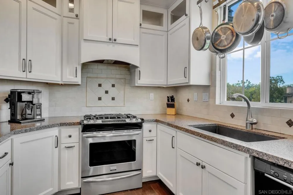 18861 Caminito Cantilena 42 #Unit 42 San Diego, CA 92128