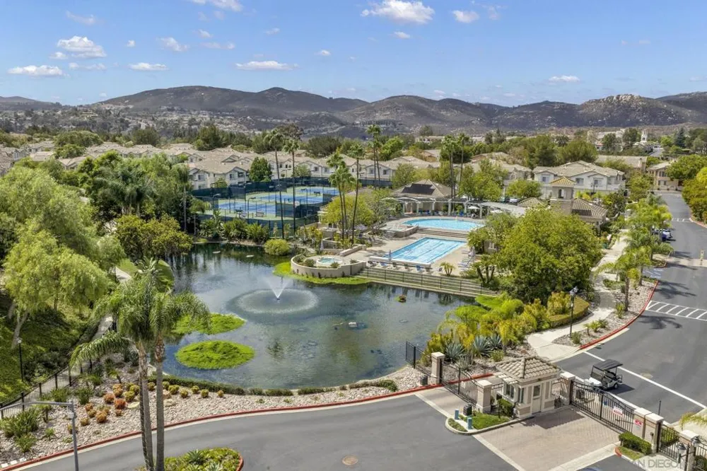 18861 Caminito Cantilena 42 #Unit 42 San Diego, CA 92128