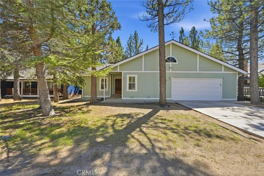 432 E Mountain View Boulevard Big Bear City, CA 92314