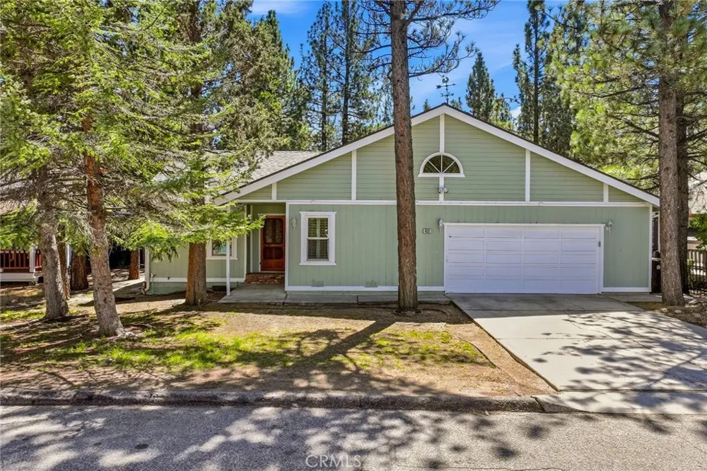 432 E Mountain View Boulevard Big Bear City, CA 92314