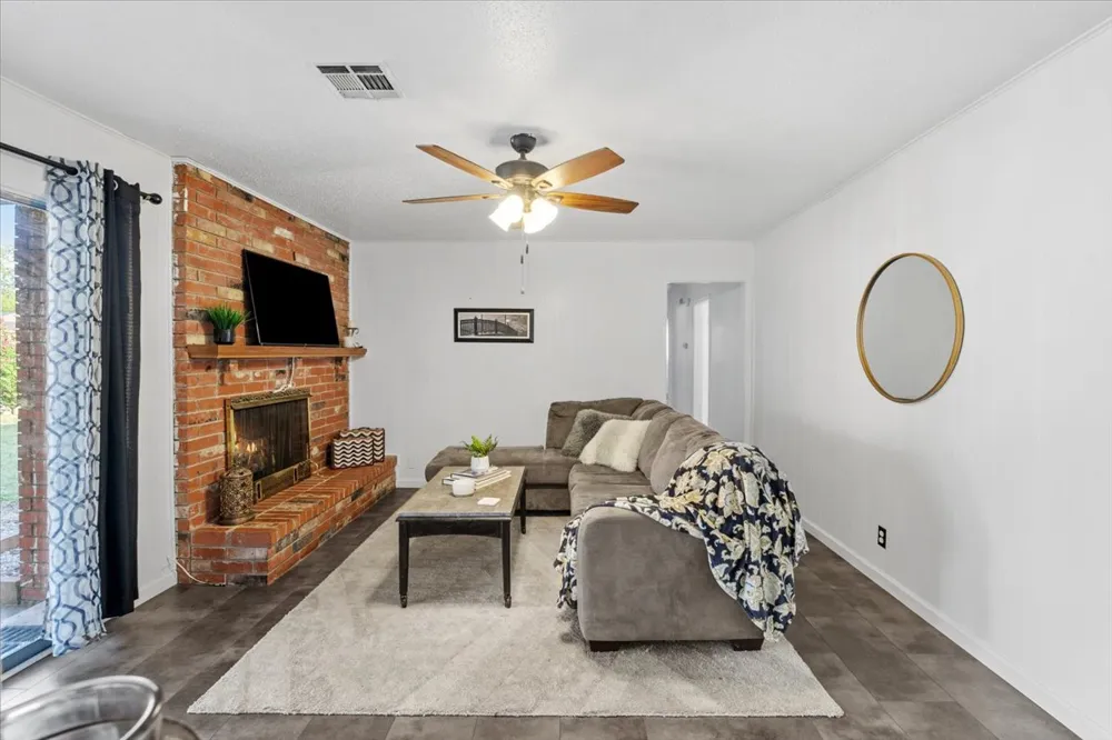 1543 S 122nd East Avenue Tulsa, OK 74128