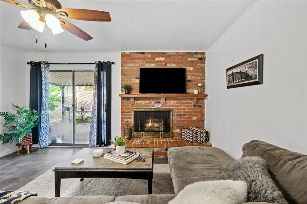 1543 S 122nd East Avenue Tulsa, OK 74128