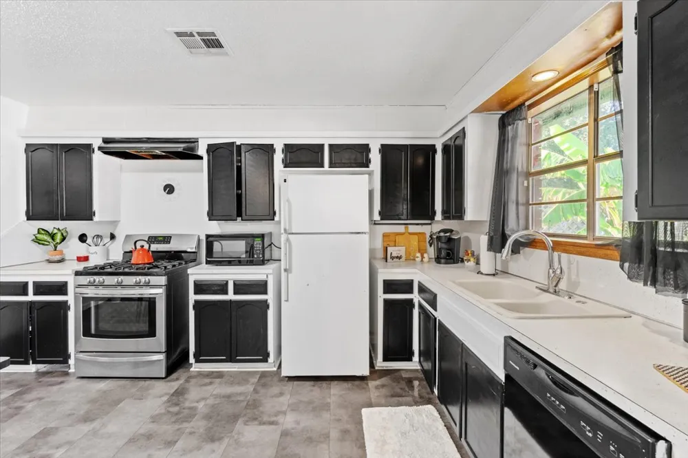 1543 S 122nd East Avenue Tulsa, OK 74128