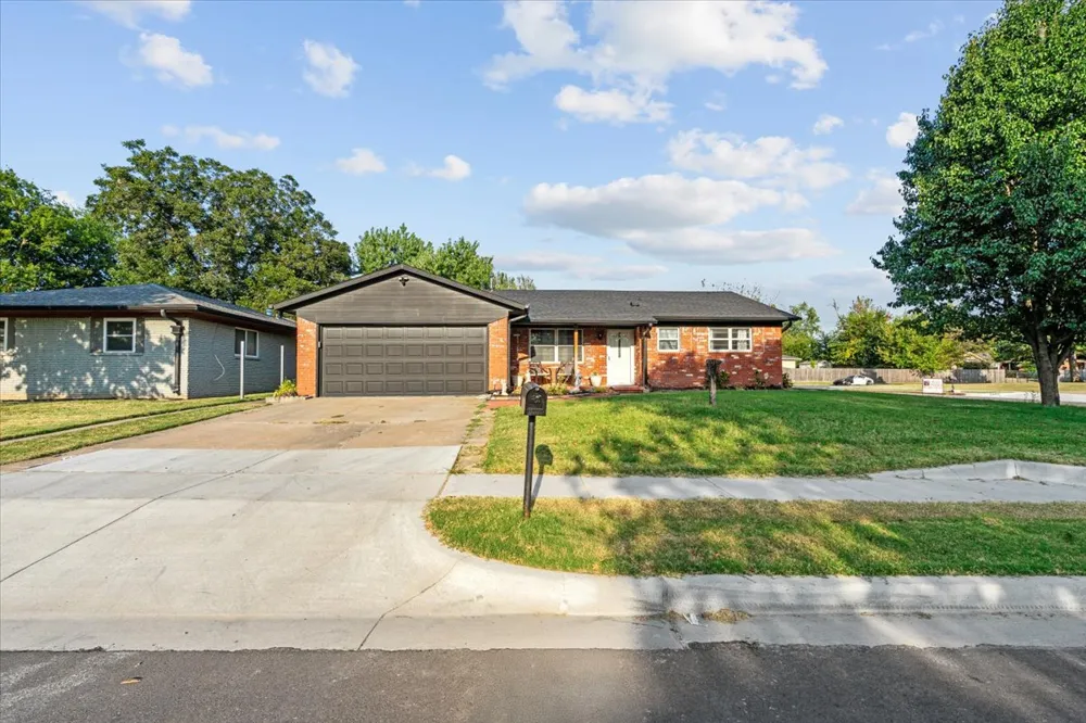 1543 S 122nd East Avenue Tulsa, OK 74128