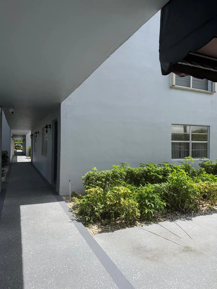17 Burgundy A Delray Beach, FL 33484