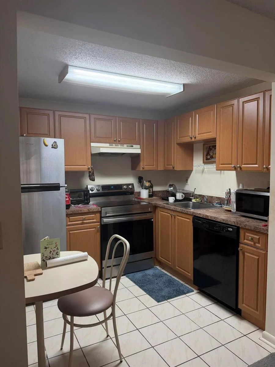 17 Burgundy A Delray Beach, FL 33484