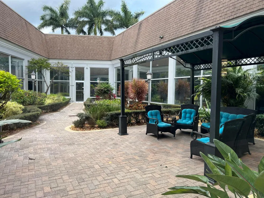 17 Burgundy A Delray Beach, FL 33484