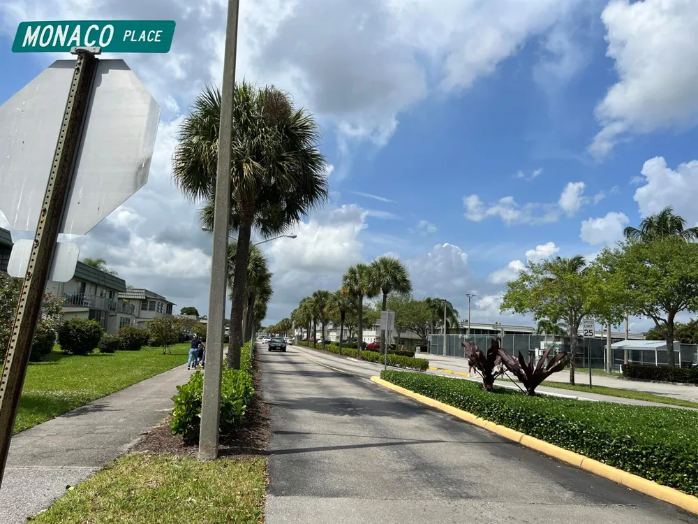 17 Burgundy A Delray Beach, FL 33484