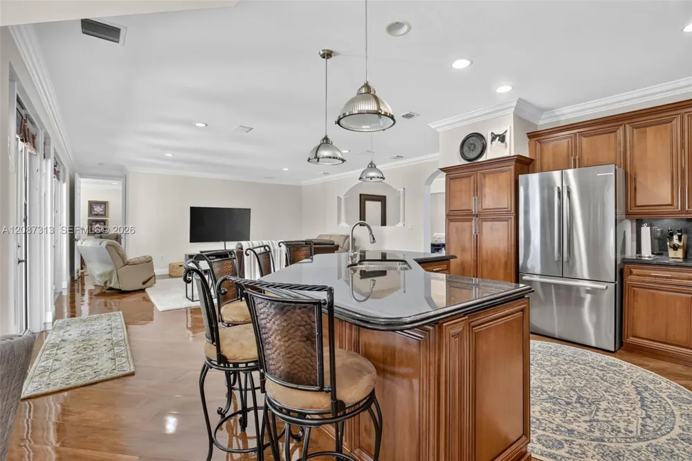 8210 Phoenician Court Davie, FL 33328
