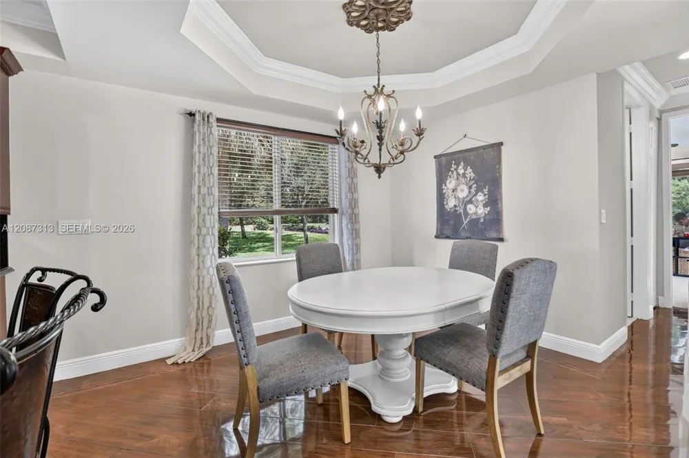 8210 Phoenician Court Davie, FL 33328