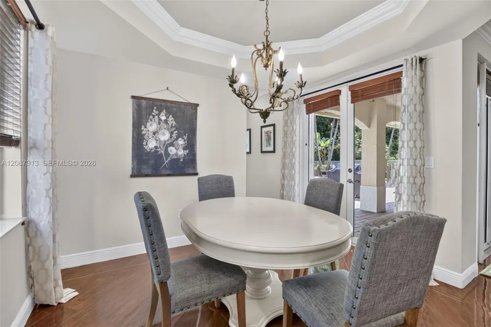 8210 Phoenician Court Davie, FL 33328