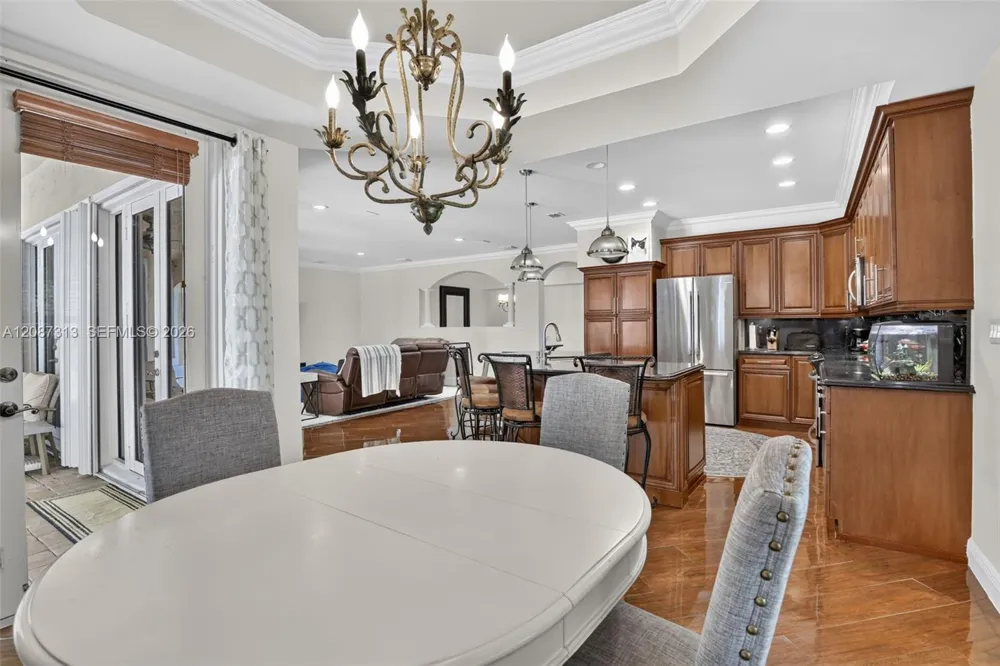 8210 Phoenician Court Davie, FL 33328
