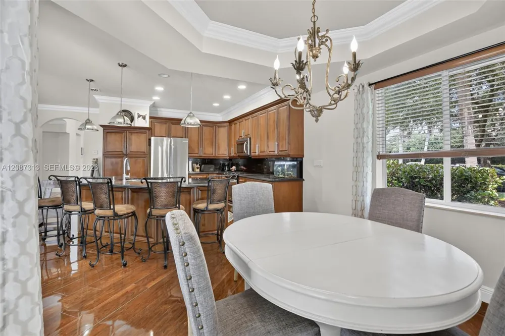 8210 Phoenician Court Davie, FL 33328