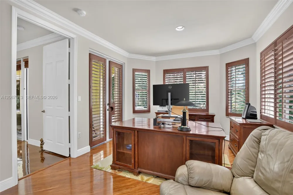 8210 Phoenician Court Davie, FL 33328