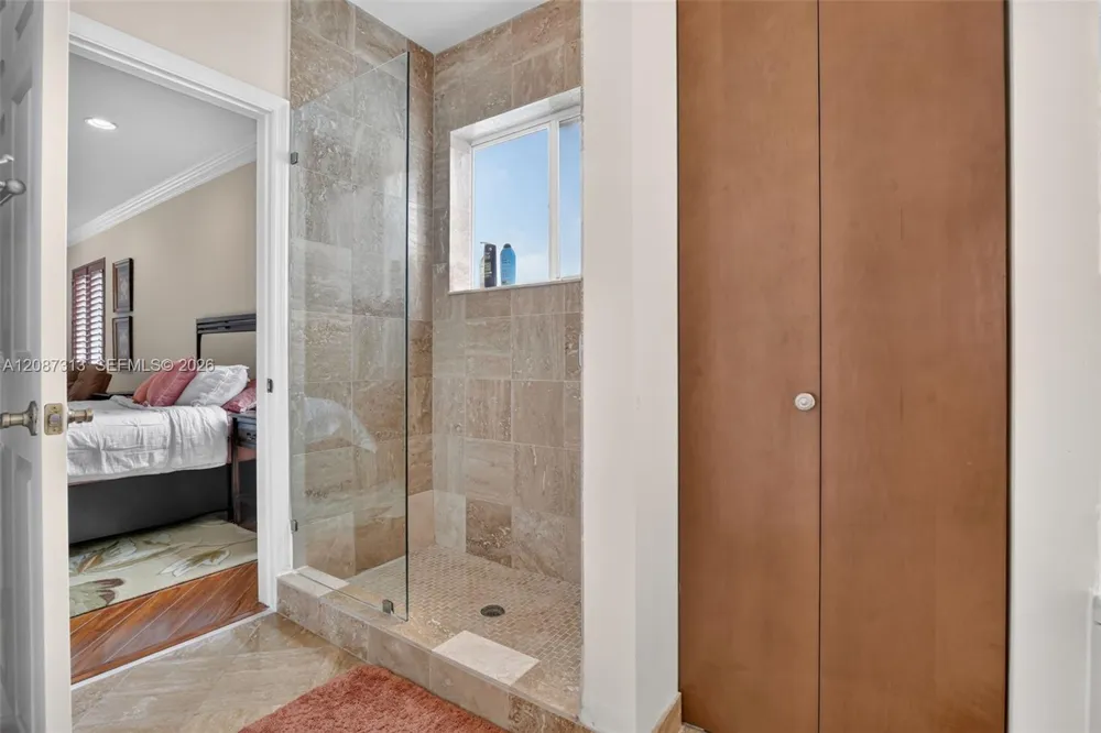 8210 Phoenician Court Davie, FL 33328