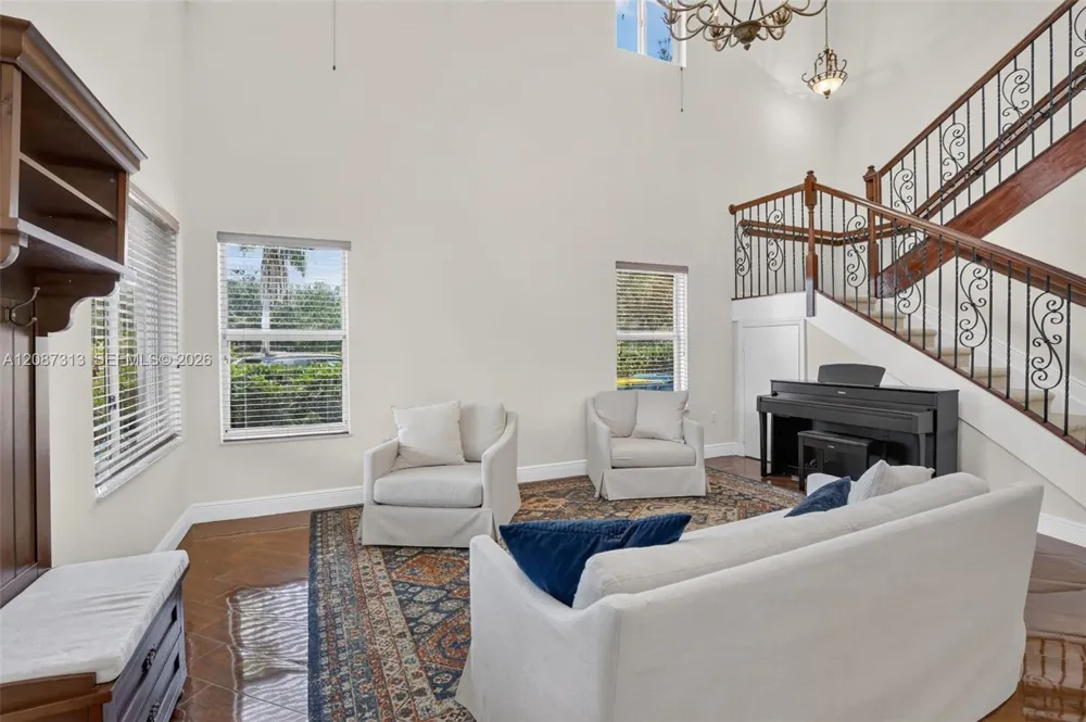 8210 Phoenician Court Davie, FL 33328