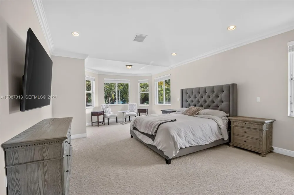8210 Phoenician Court Davie, FL 33328