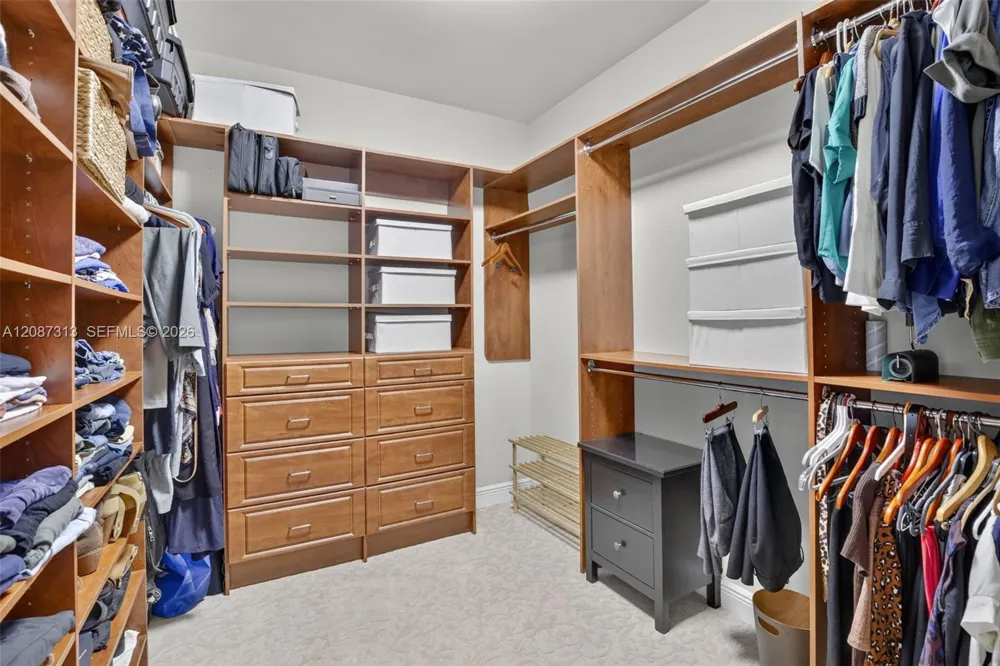 8210 Phoenician Court Davie, FL 33328