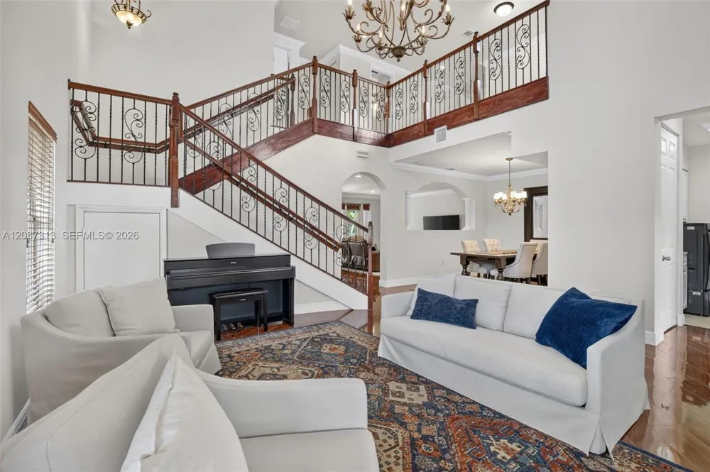 8210 Phoenician Court Davie, FL 33328