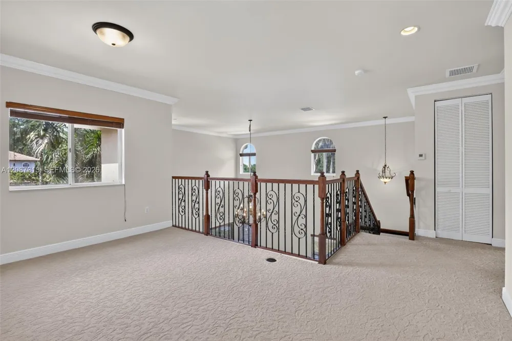 8210 Phoenician Court Davie, FL 33328