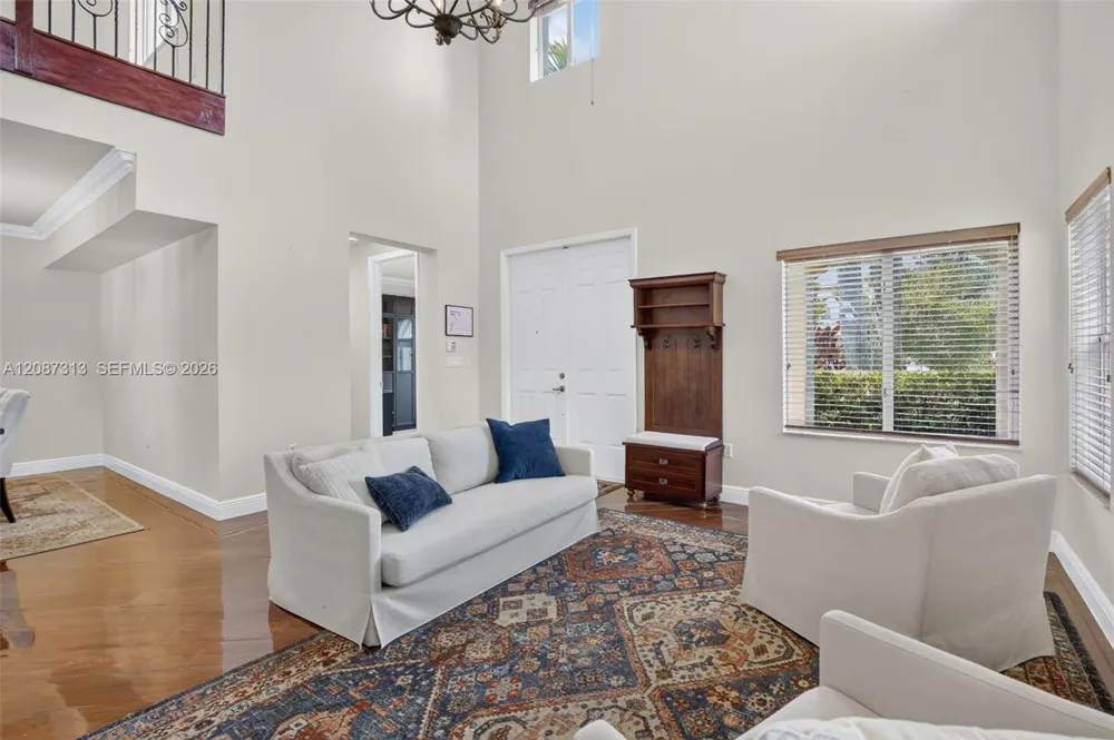 8210 Phoenician Court Davie, FL 33328