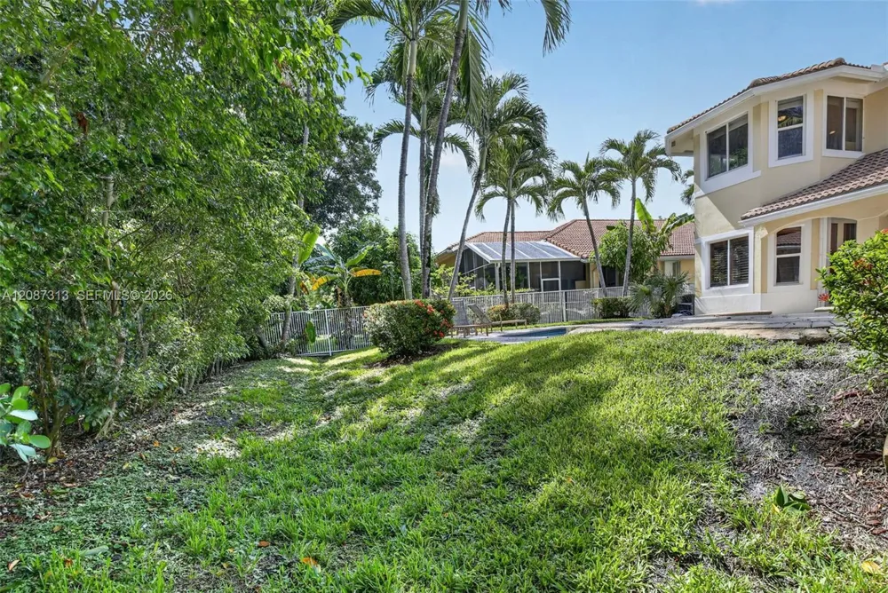 8210 Phoenician Court Davie, FL 33328